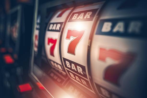 sjo777 Ceme Online live dealer table with multi-camera broadcast and player cards visible
